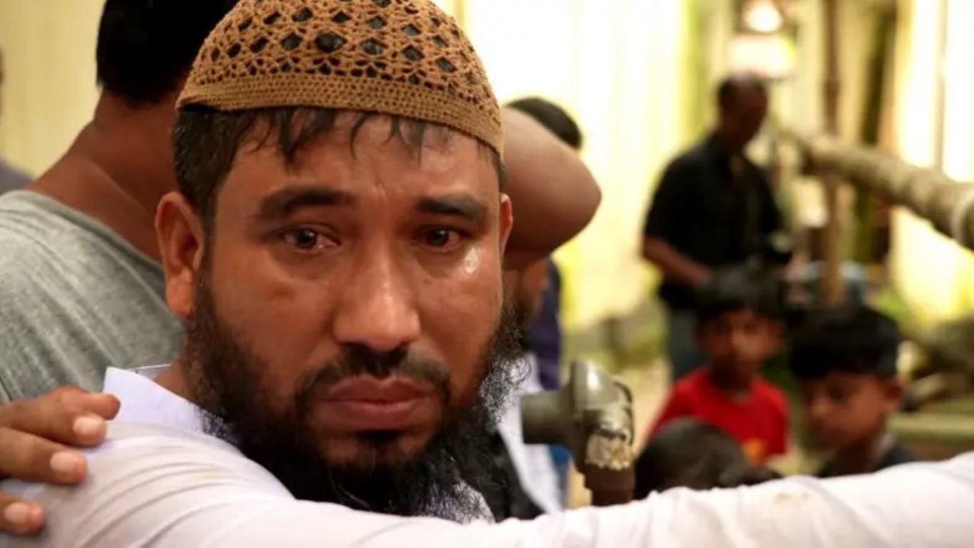 একই সাথে খেলাধুলা করা তিন শিশু, এখন পাশাপাশি কবরে শুয়ে আছে